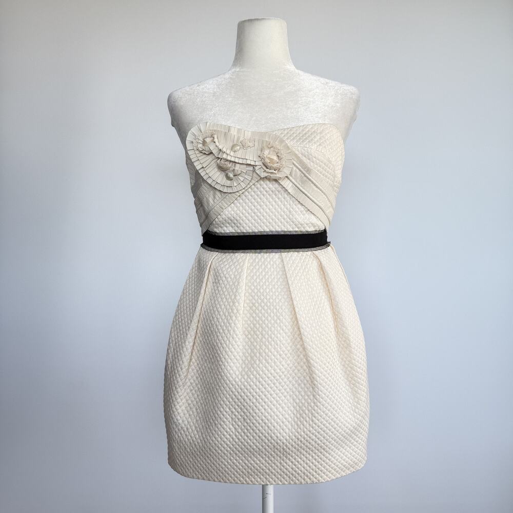 BCBGMAXAZRIA Dress Womens 2 White Quilted Strapless Sweetheart Mini Party Formal